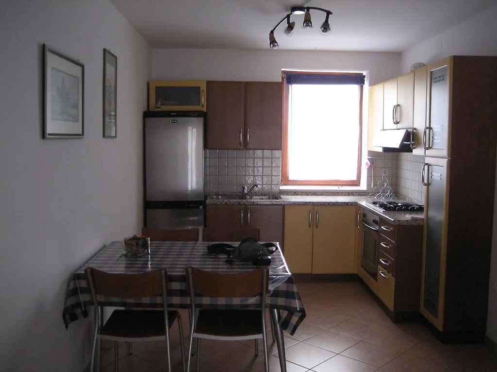 Apartment Lea Cres